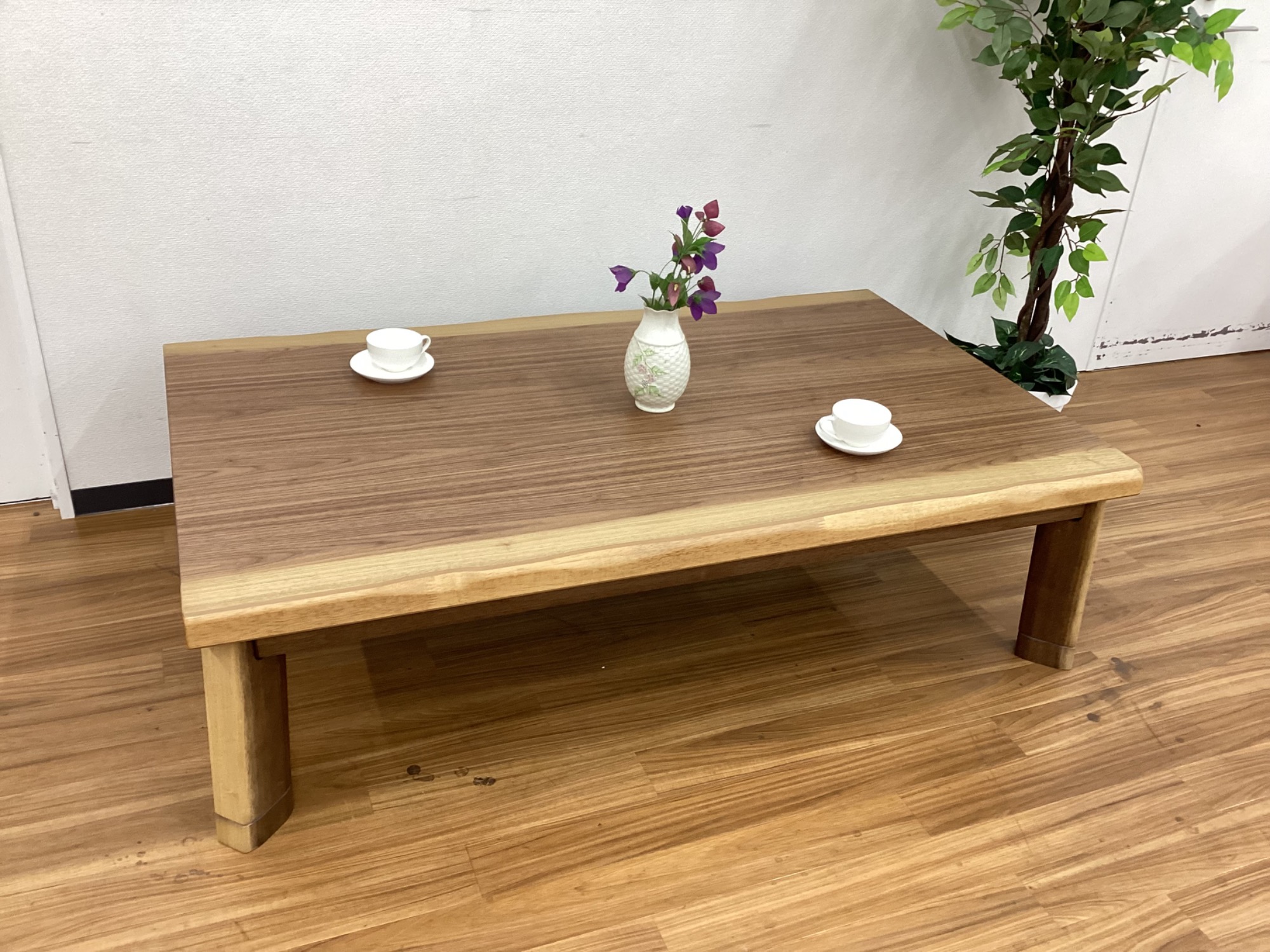 協立工芸】ウォールナット突板を使用した高級感のある家具調こたつ