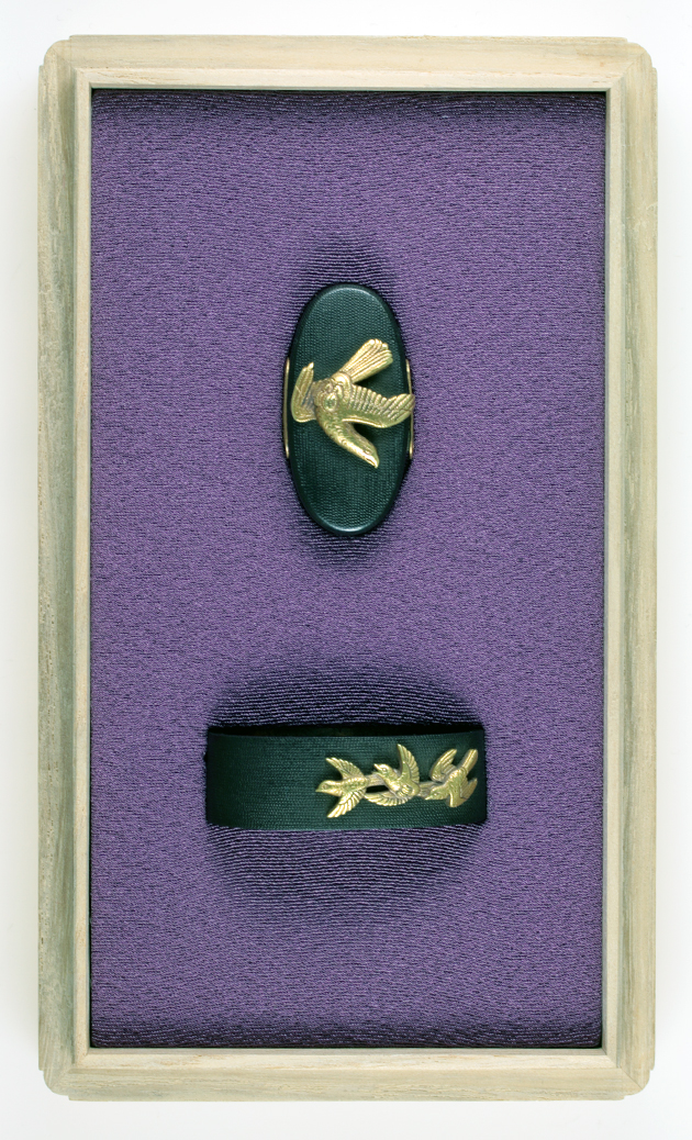 縁頭 後藤延乗光孝 鳥図[F00155]｜刀剣や刀の販売なら日本刀販売専門店