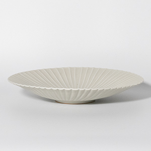 緑白釉シノギ7.5寸皿 - 土井善男 作家もの器 | zakka土の記憶