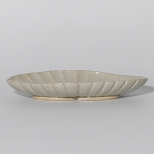 貫入菊楕円皿- 林拓児 作家もの器 | zakka土の記憶 オンラインショップ