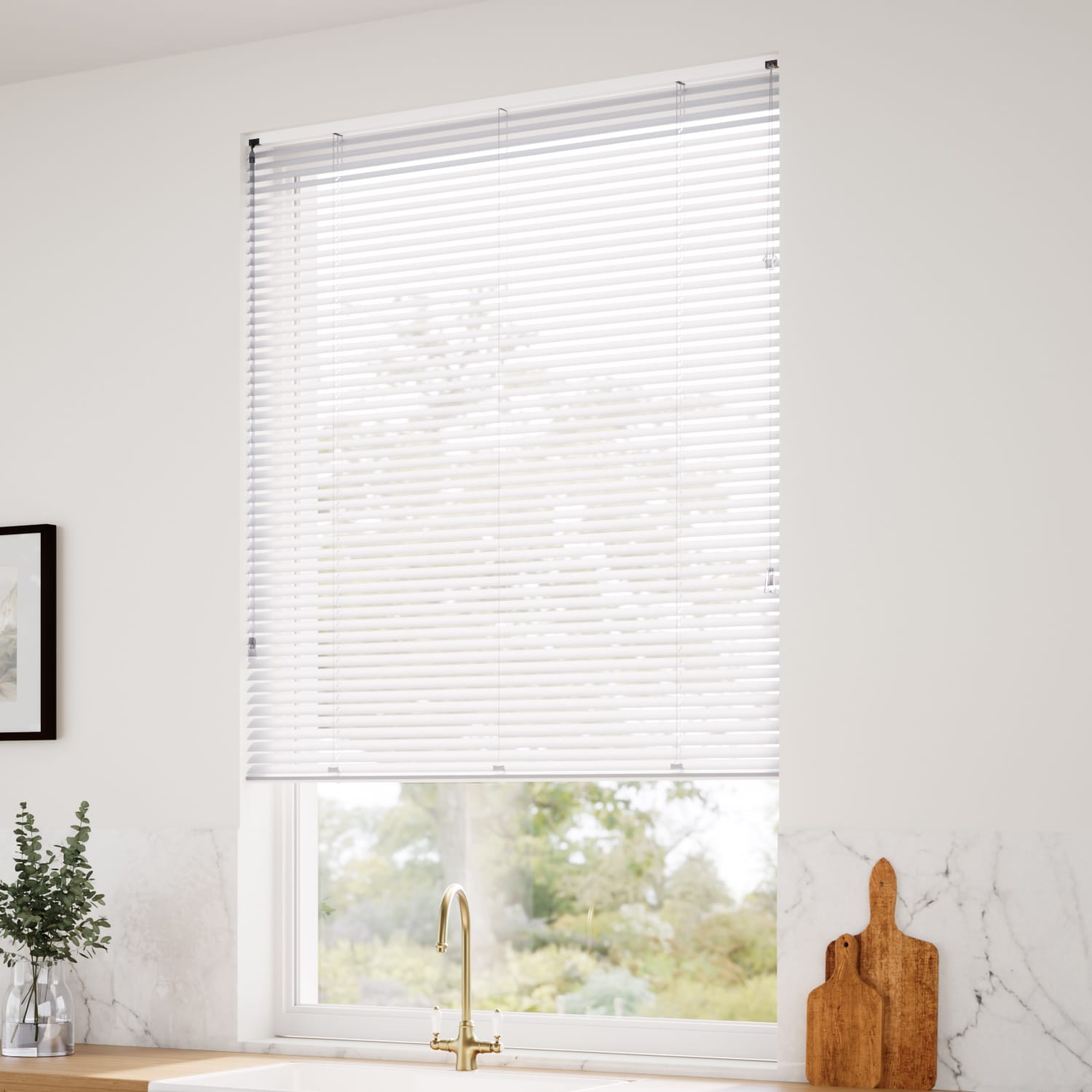 エッセンス グロスホワイト アルミブラインド