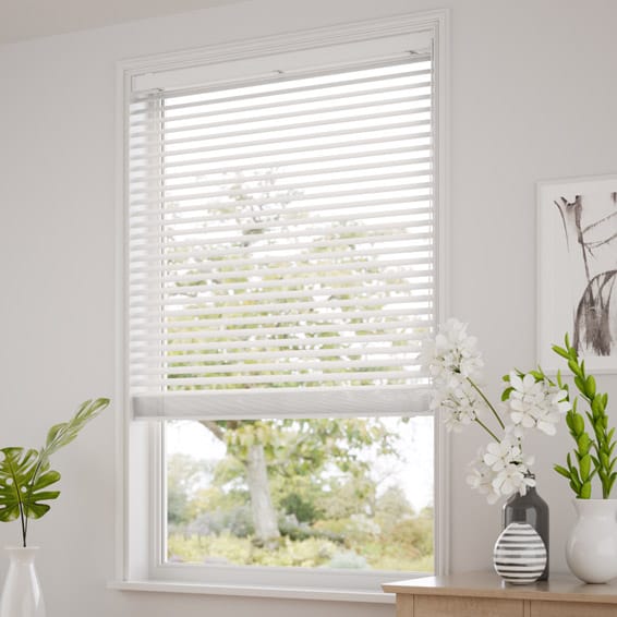 シンプル ピュアホワイト ウッドブラインド