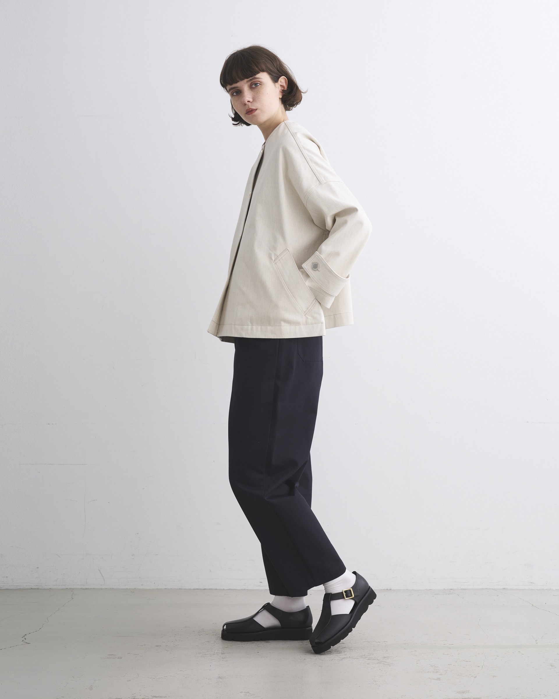 MALTON NO COLLAR SHORT DENIM マールトン ノーカラー ショート デニム