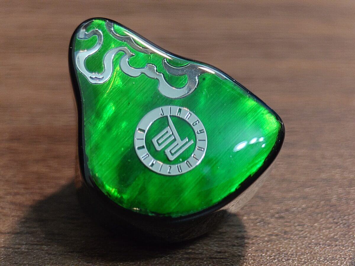 レビュー】JUZEAR x Z Review 鳴神 – 透明感と解像度を楽しめる