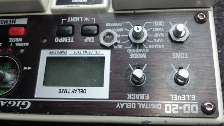 Boss DD-20 GigaDelay Pedal Needs Direction - Unbroken String