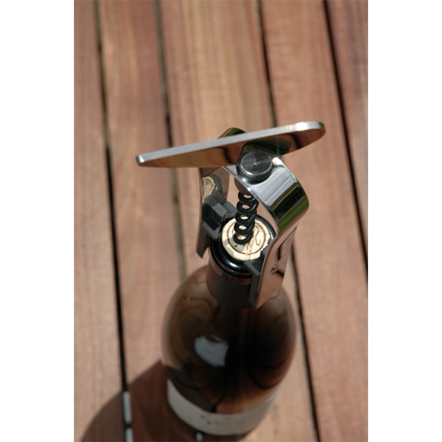 綺麗に開けられるラトリエ・デュ・ヴァン イージーワインオープナー