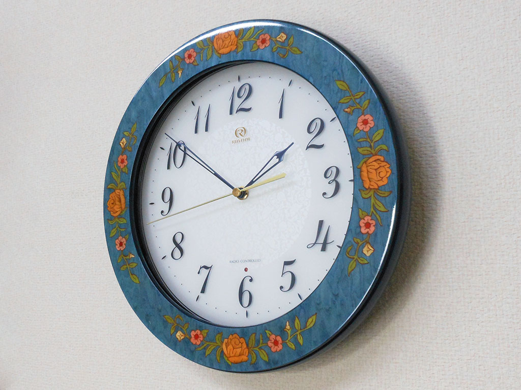 Intarsio di Legno＞8MY545HG04／イタリア製象嵌細工の電波掛け時計