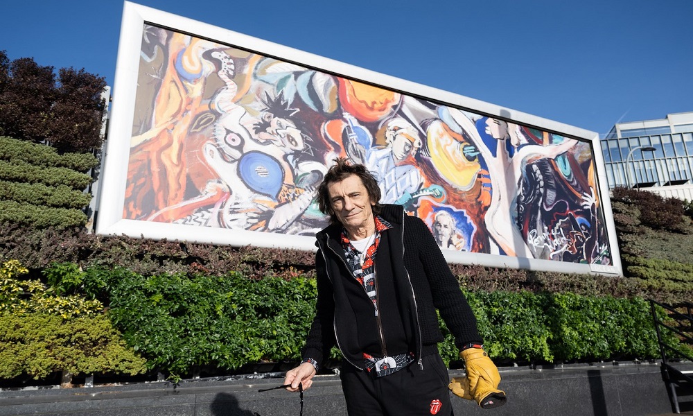 ストーンズのロン・ウッドが“ピカソ・ストーンズ”と題した絵画を発表