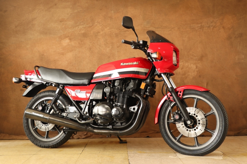 Z1100GP(B2) 国内新規 フラッグシップモデル｜240万円｜旧車・絶版
