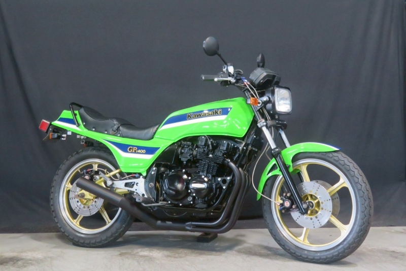 Z400GP LIME GREEN 変形タックロールシート｜260万円｜旧車・絶版