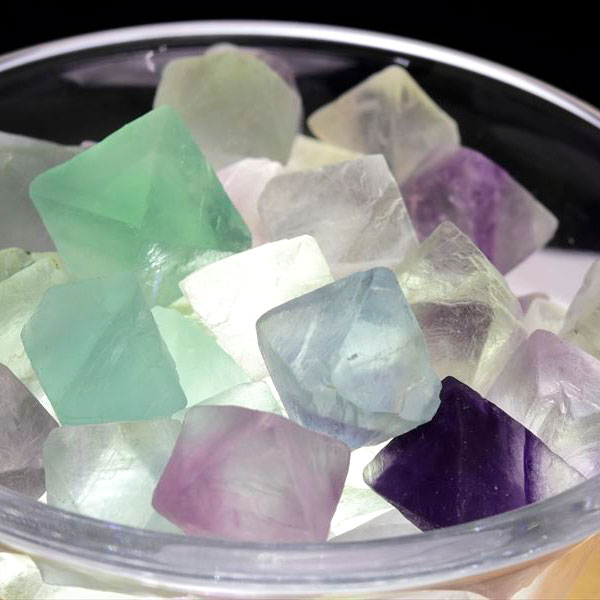 フローライト 八面体 約300g｜蛍石｜原石