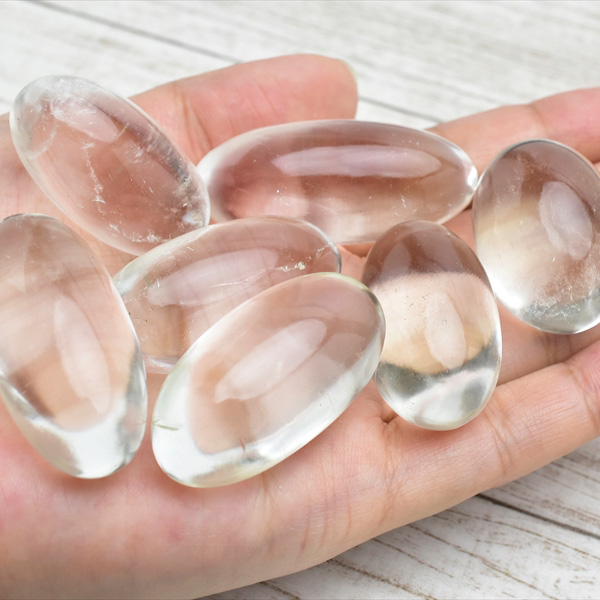 マニカラン産ヒマラヤ水晶リンガム｜アップストーンオンビル