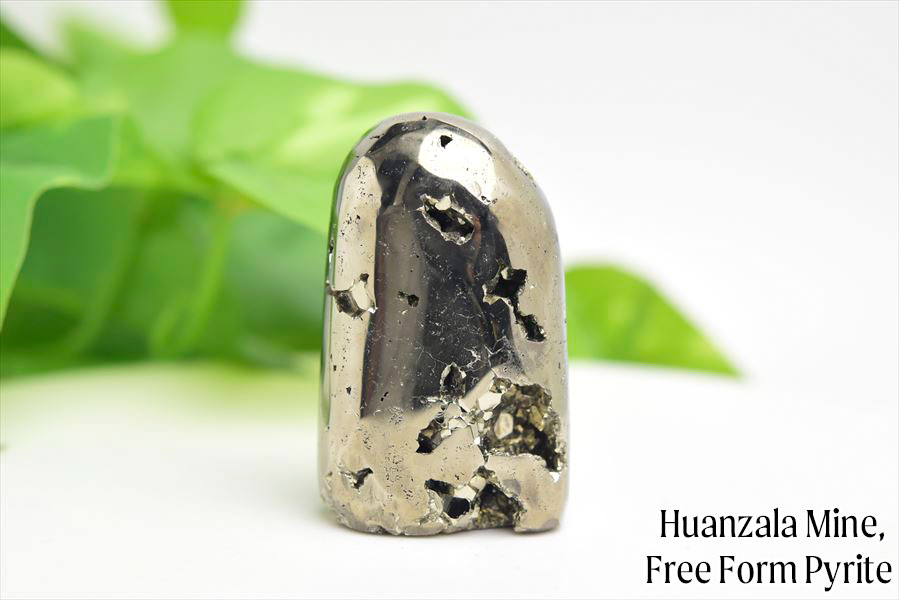 ○鏡面磨き○パイライト（黄鉄鉱）置物｜フリーフォーム（不定形）磨き石