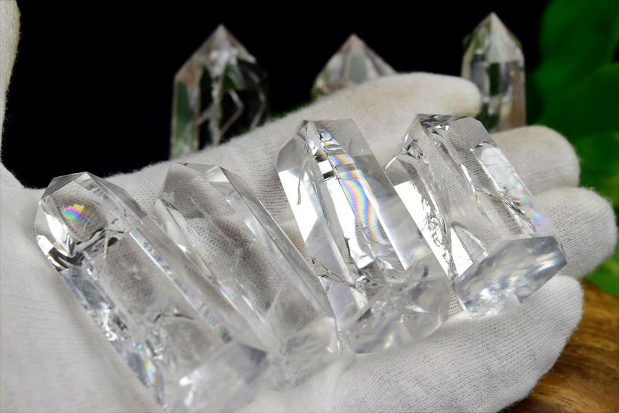 種類おまかせ レインボークォーツ ポイント（ポリッシュ）六角柱｜虹