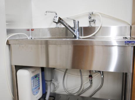 SANWA] 三和還元粋 RW-2の厨房へのビルトイン設置例