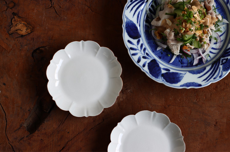 岩永 浩 芙蓉手花鳥文輪花リム7寸皿 ｜ 暮らしのうつわ花田 和食器 通販