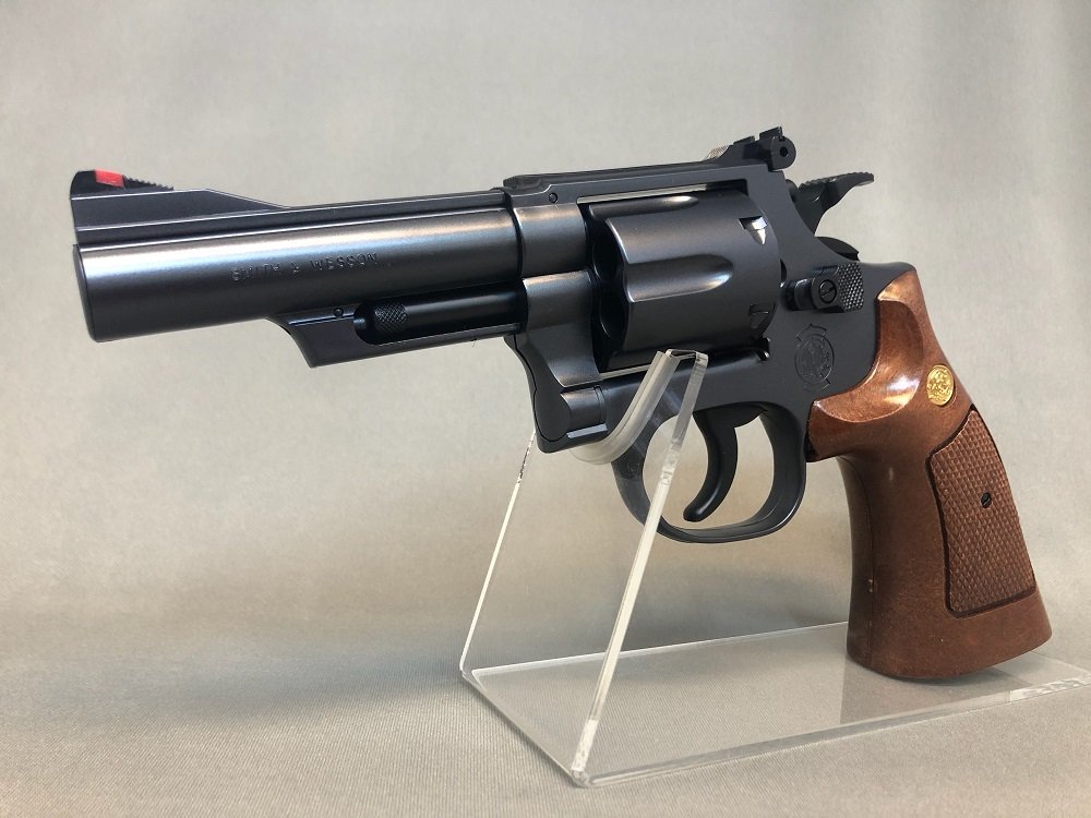 遂に出た！S＆W M19 4inch ウッドグリップタイプ 気分はもう