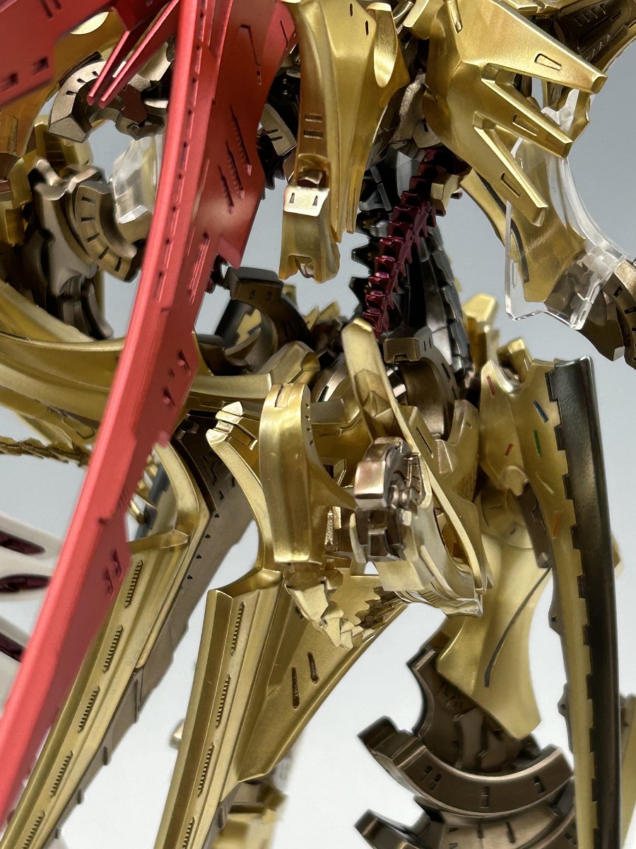 ファイブスター物語」の主人公騎「帝騎マグナパレス ザ・ナイト・オブ