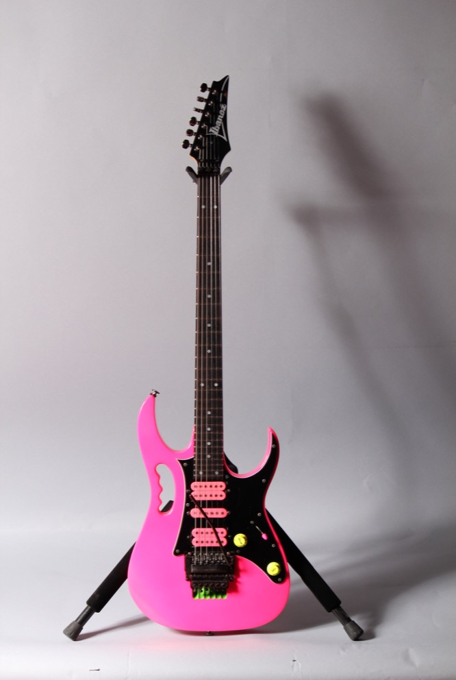 Vai.com - The Official Steve Vai Website