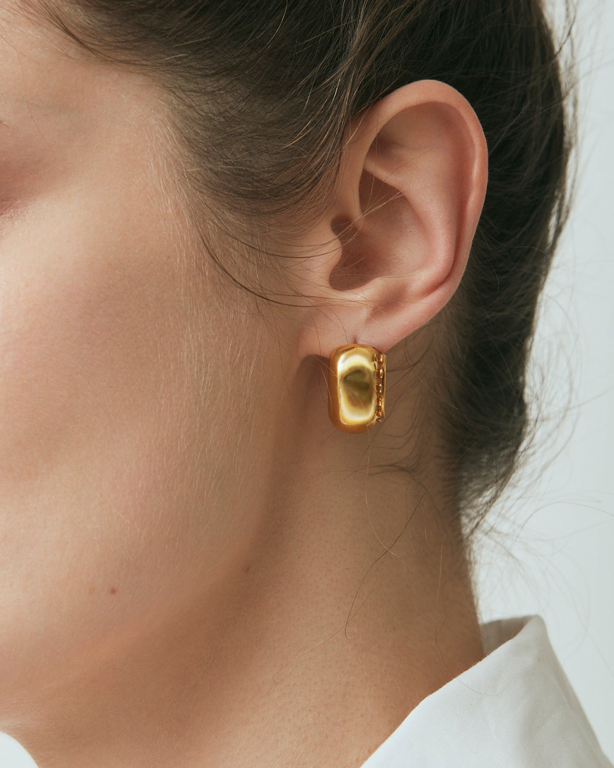 Cord Wide Drop Earrings, ゴールド – VASIC ヴァジック日本公式サイト