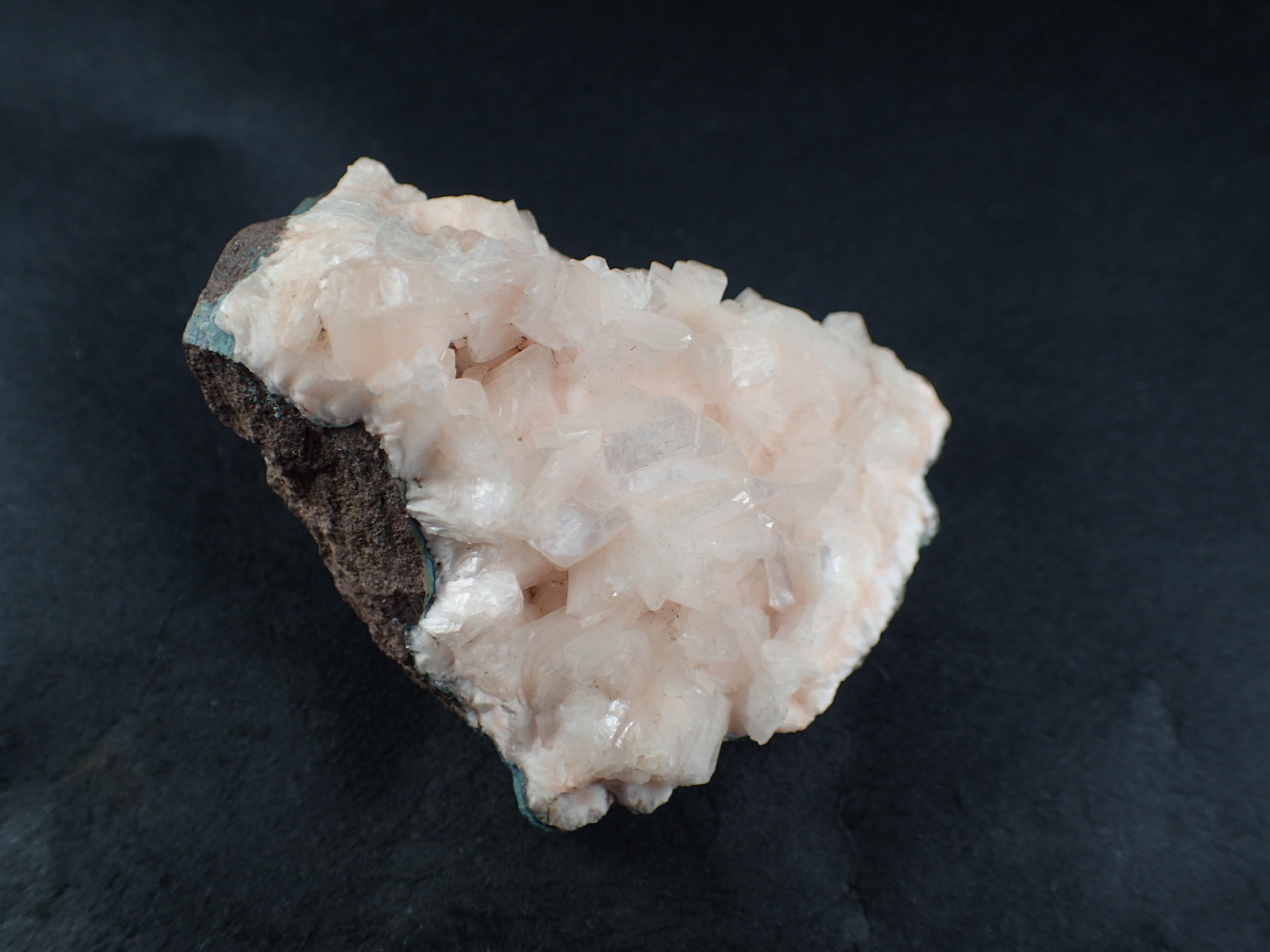 束沸石(Stilbite) ｜石の販売専門店【vec stone club】