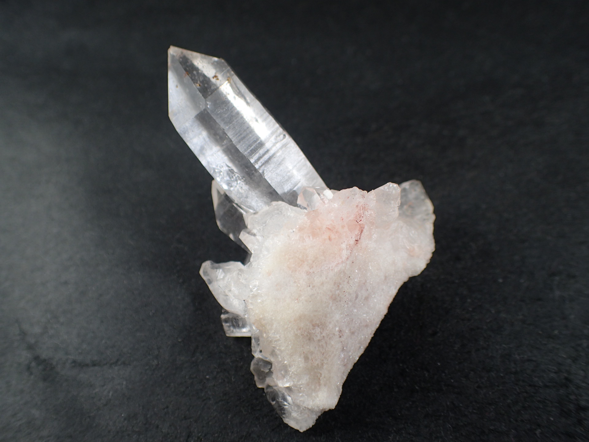 最高品質マニカラン水晶クラスター(Quartz) インド・ヒマラヤ（パール