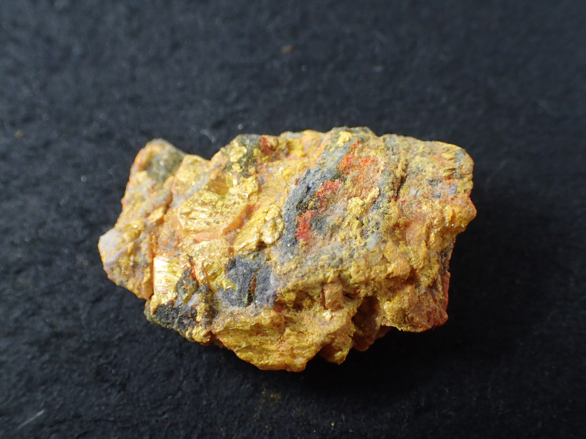 最高品質石黄 (Orpiment) オーピメント 中国貴州 産 ｜石の販売専門店