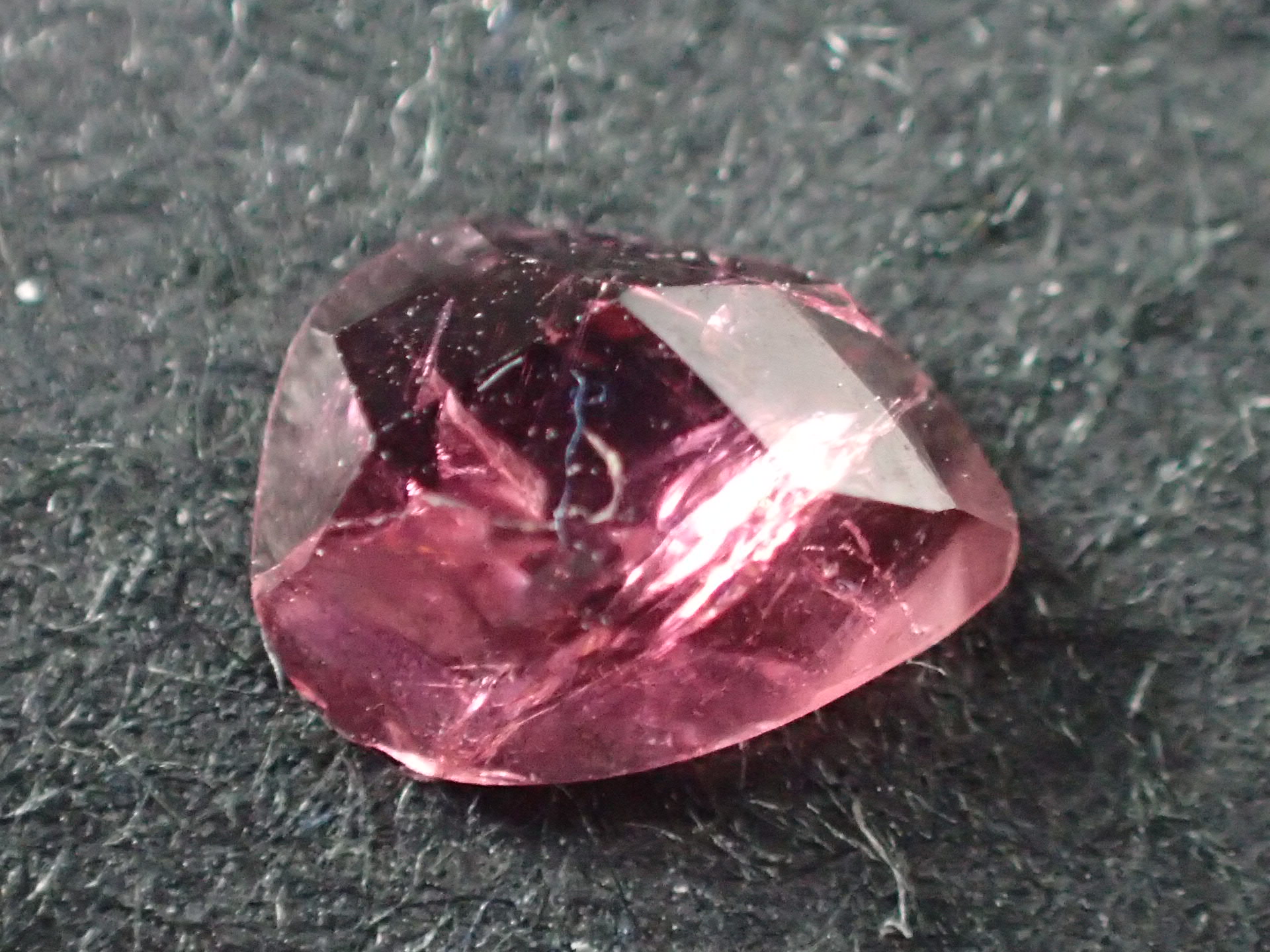 最高品質天然ピンクトルマリン(Pink Tourmaline) 自由カット