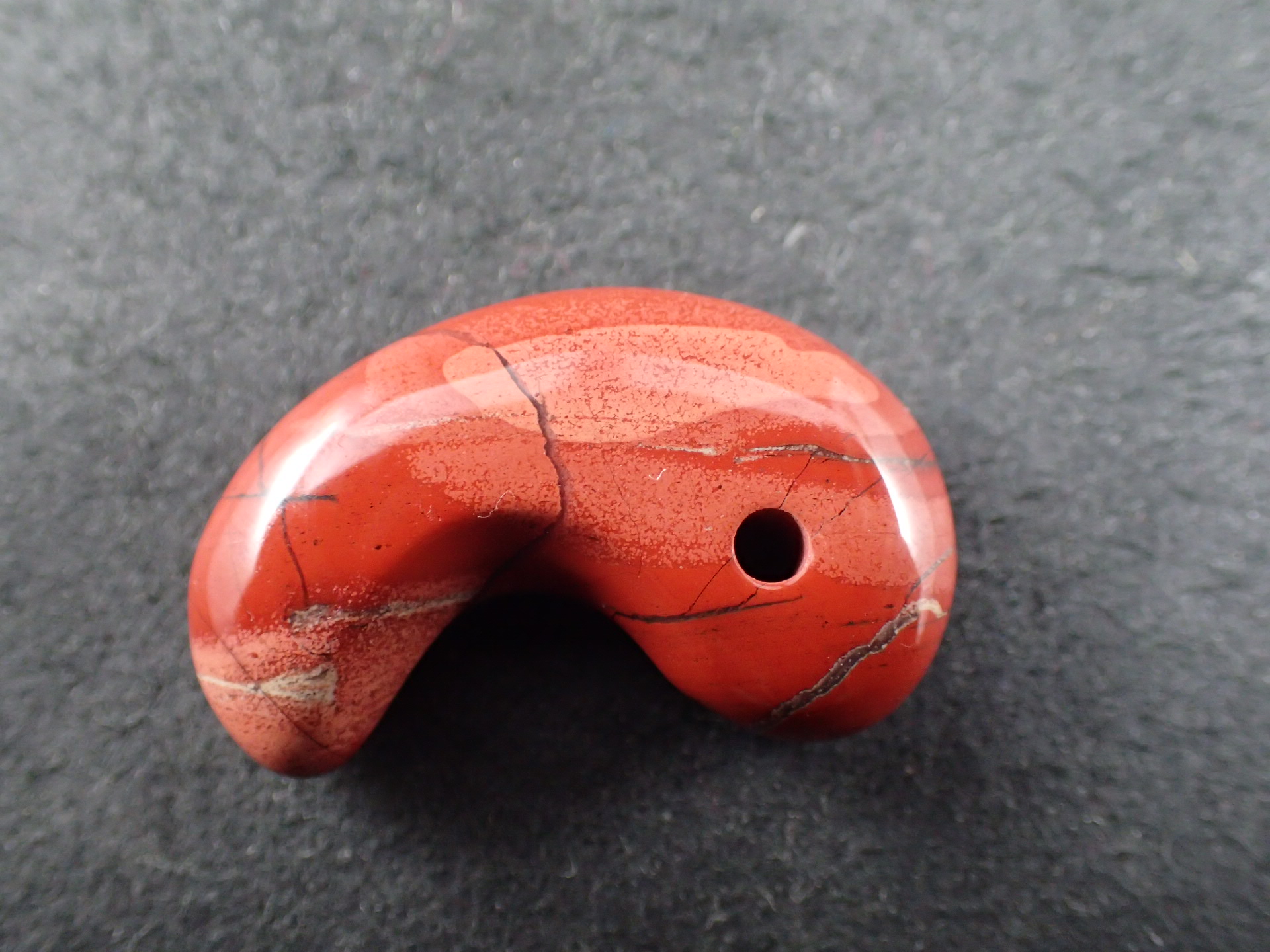 油布黄玉 勾玉 ｜石の販売専門店【vec stone club】