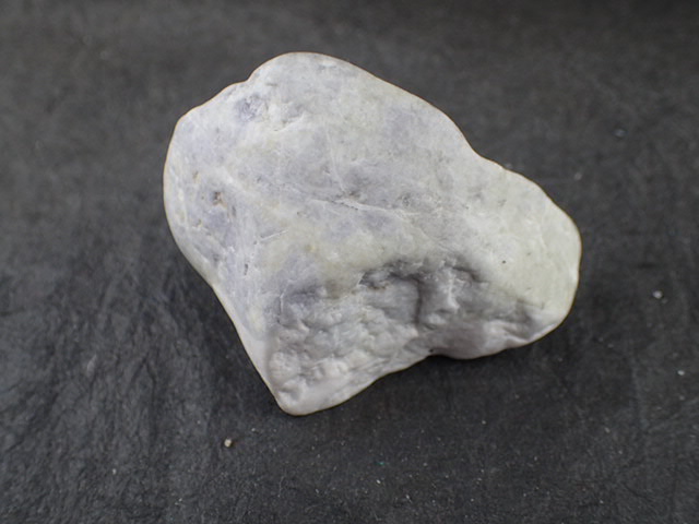 最高品質糸魚川ラベンダー翡翠(Jadeite from Niigata) 新潟県糸魚川市