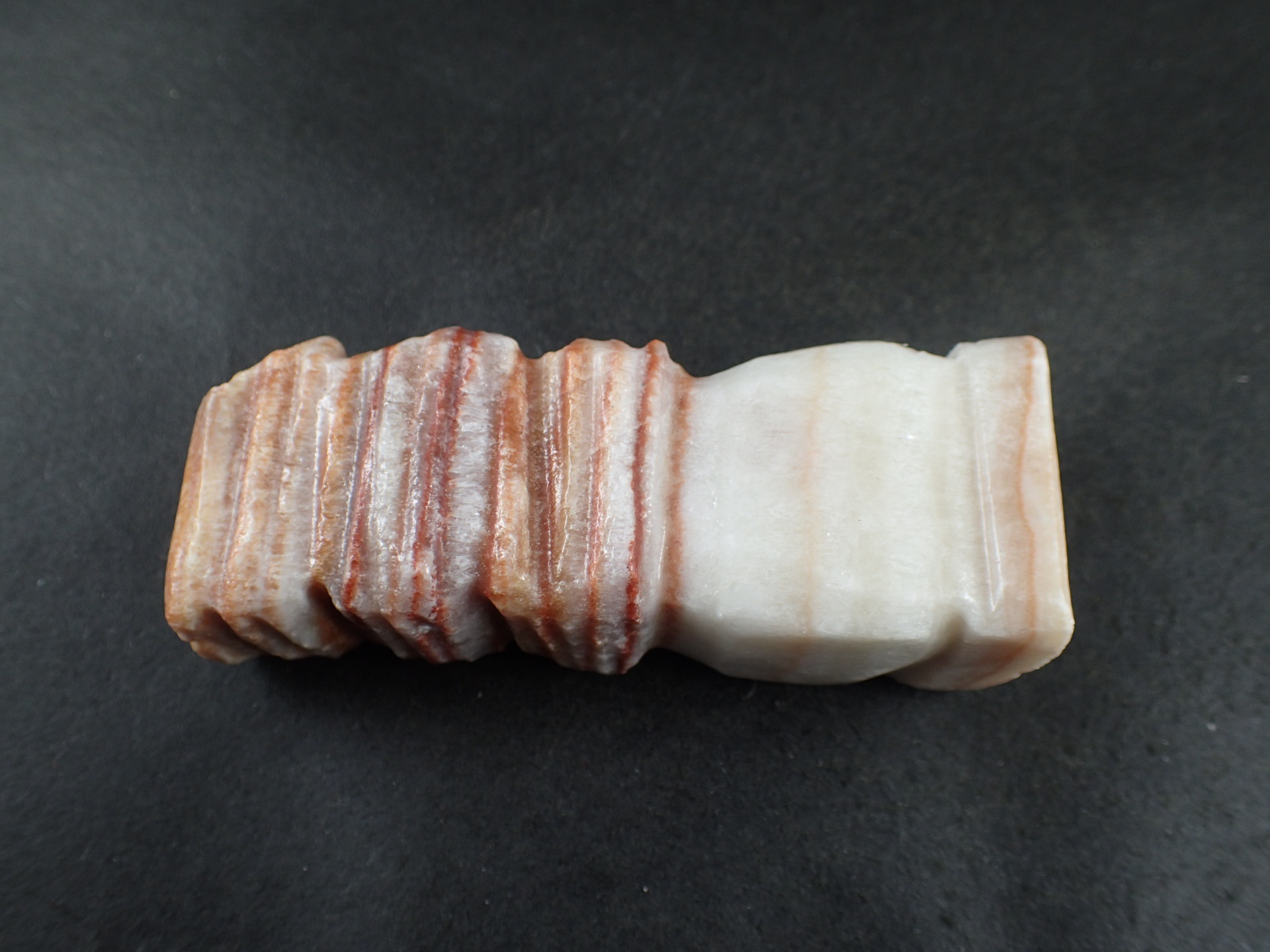 豚肉石(Pork Stone, 方解石） ｜石の販売専門店【vec stone club】