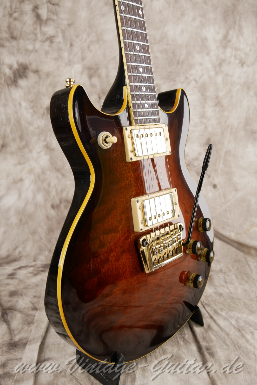 Ibanez Artist AR150 AV [1983] | A-1257