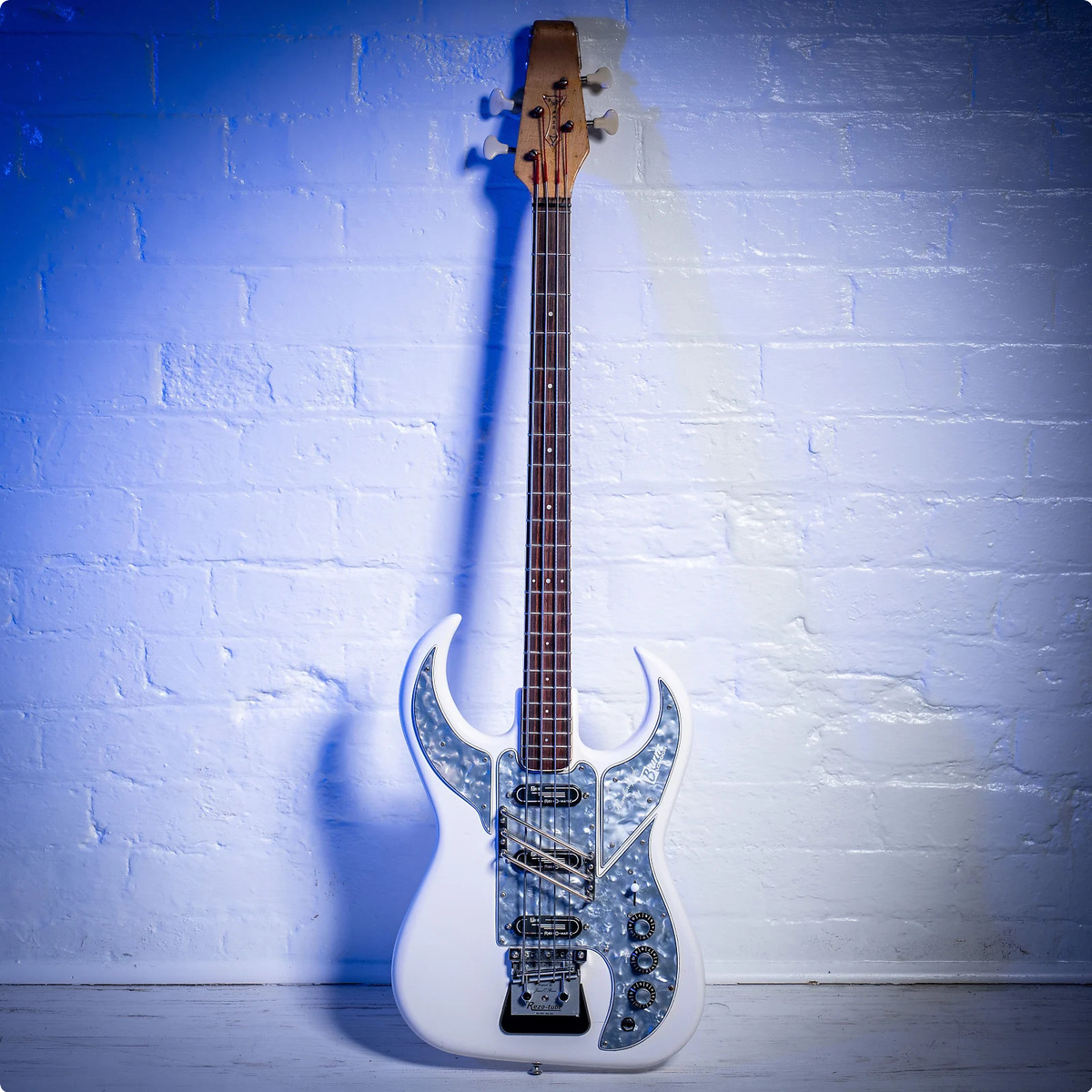 Baldwin / Burns White Bison Bass 1966 White Bass For Sale Denmark