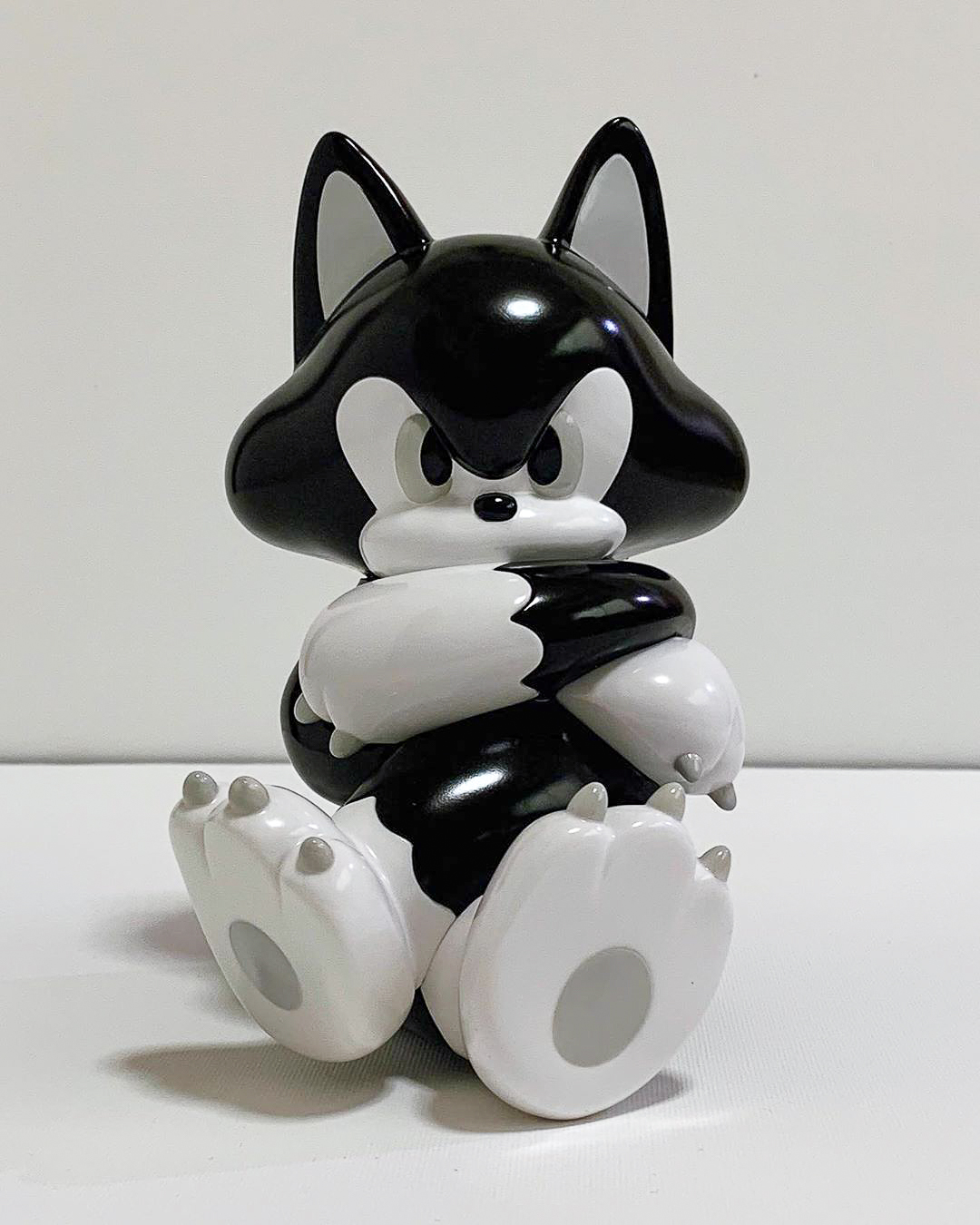 Gift' by TIDE x Isetan Kaiho-ku - Vinyl Pulse