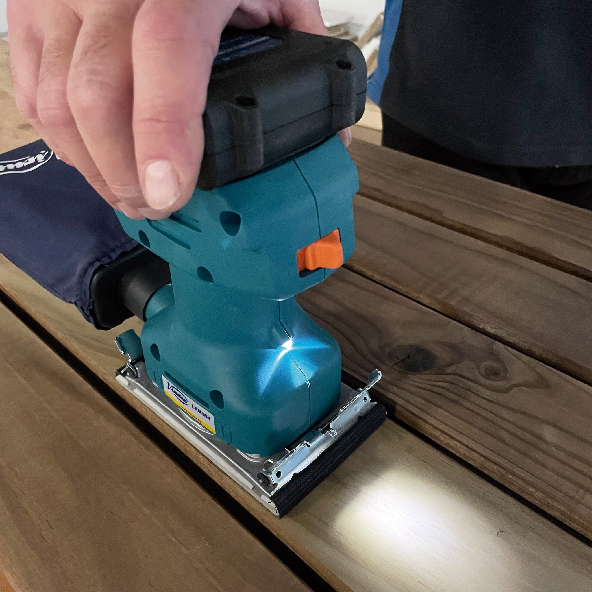 Cordless Multi-Sander LRB384 Ergonomic Design | Virutextools