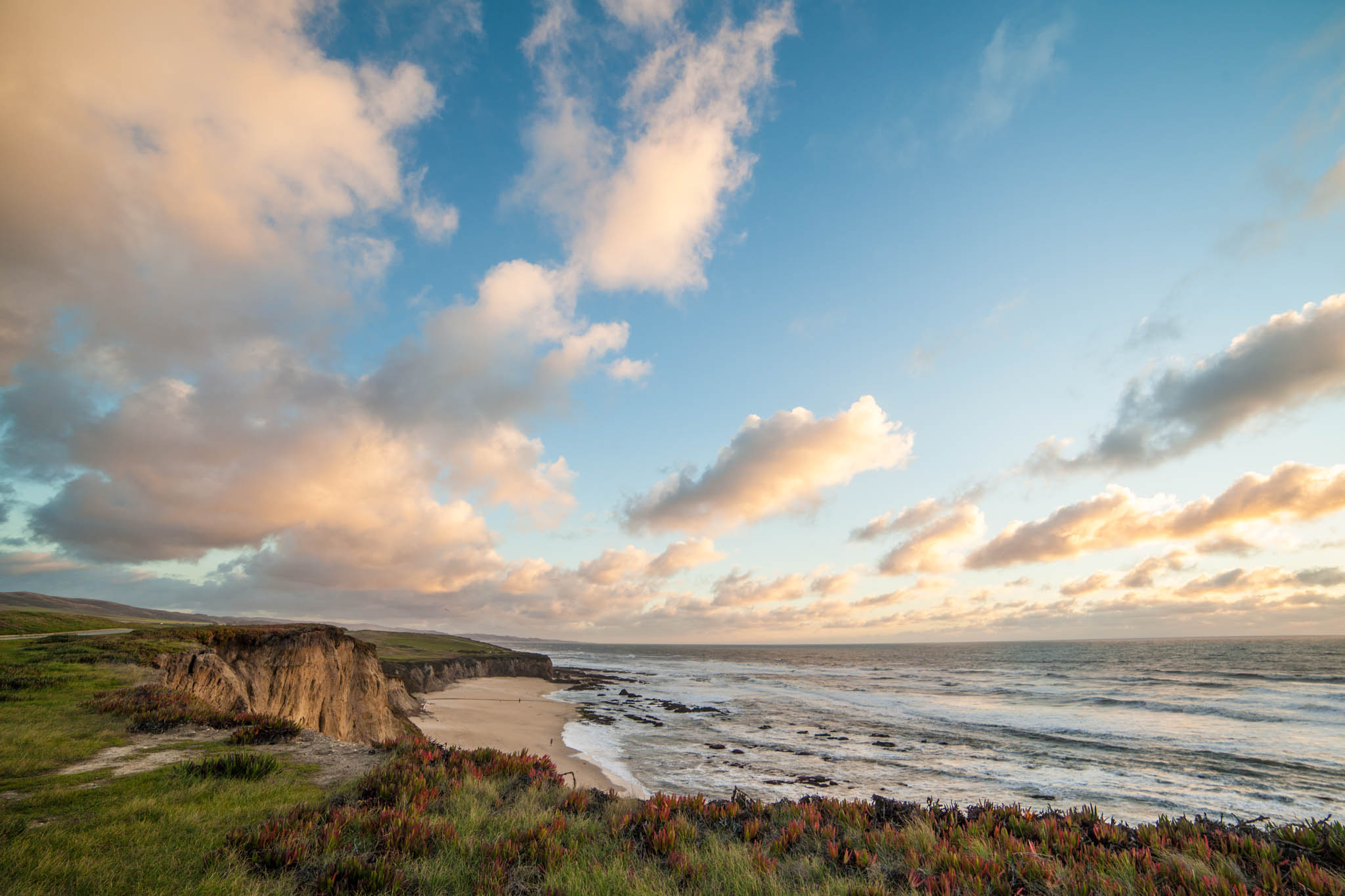 Manhattan Beach - Visit Half Moon Bay