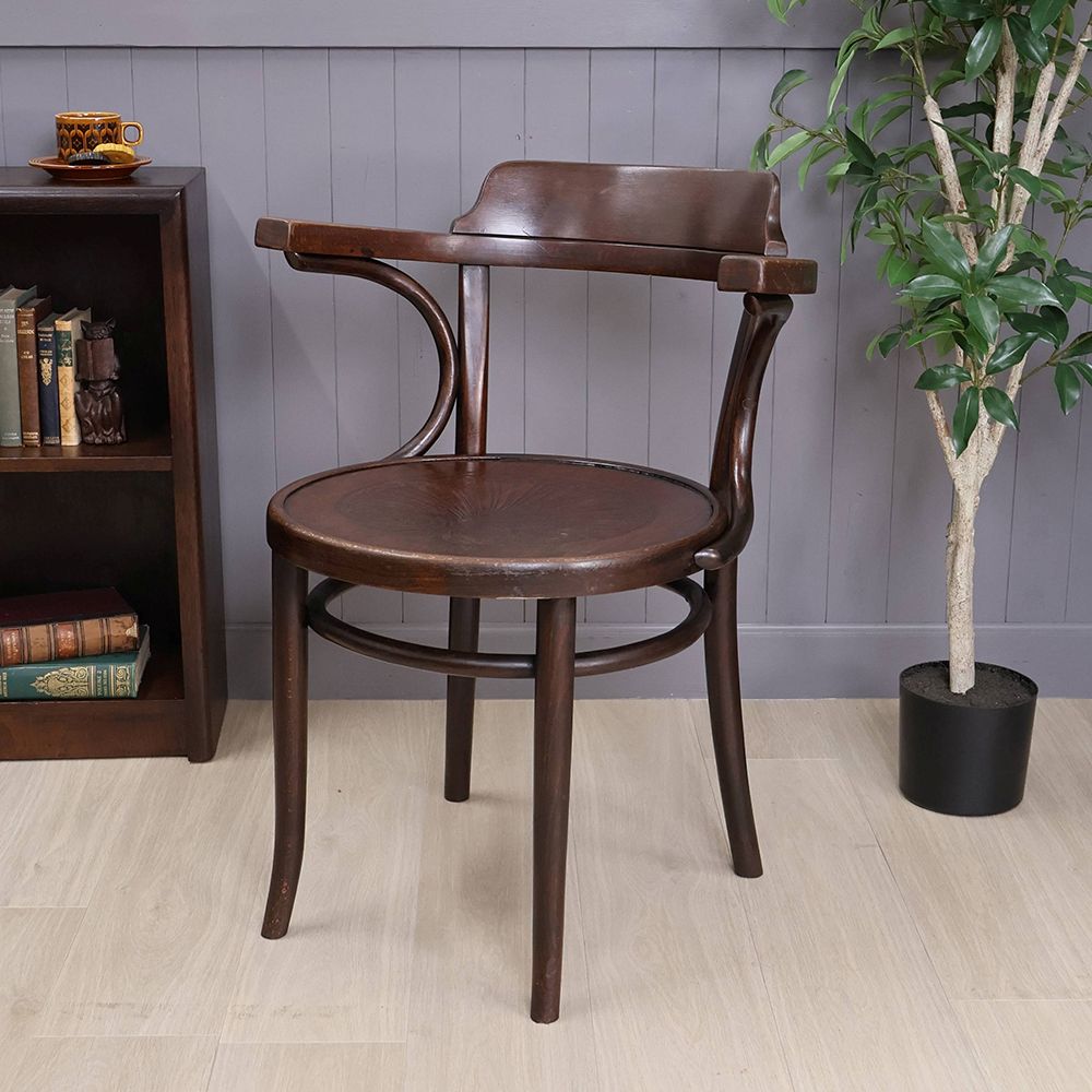 リビング – アンティーク家具と雑貨の店 ビクトリアンクラフト