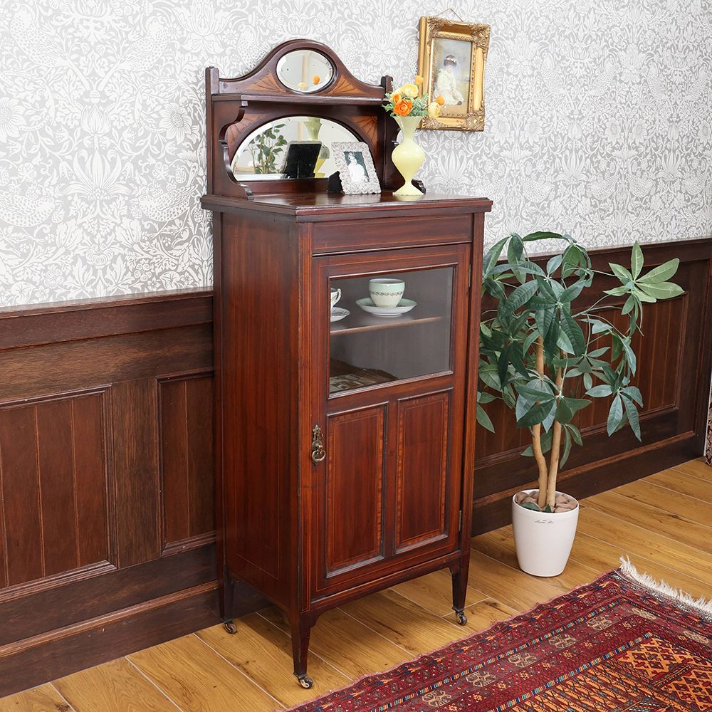 リビング – アンティーク家具と雑貨の店 ビクトリアンクラフト