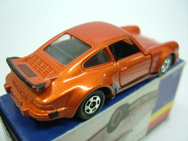 青箱トミカ F1 ポルシェ 930 ターボ ビクトリー｜子どもから大人まで