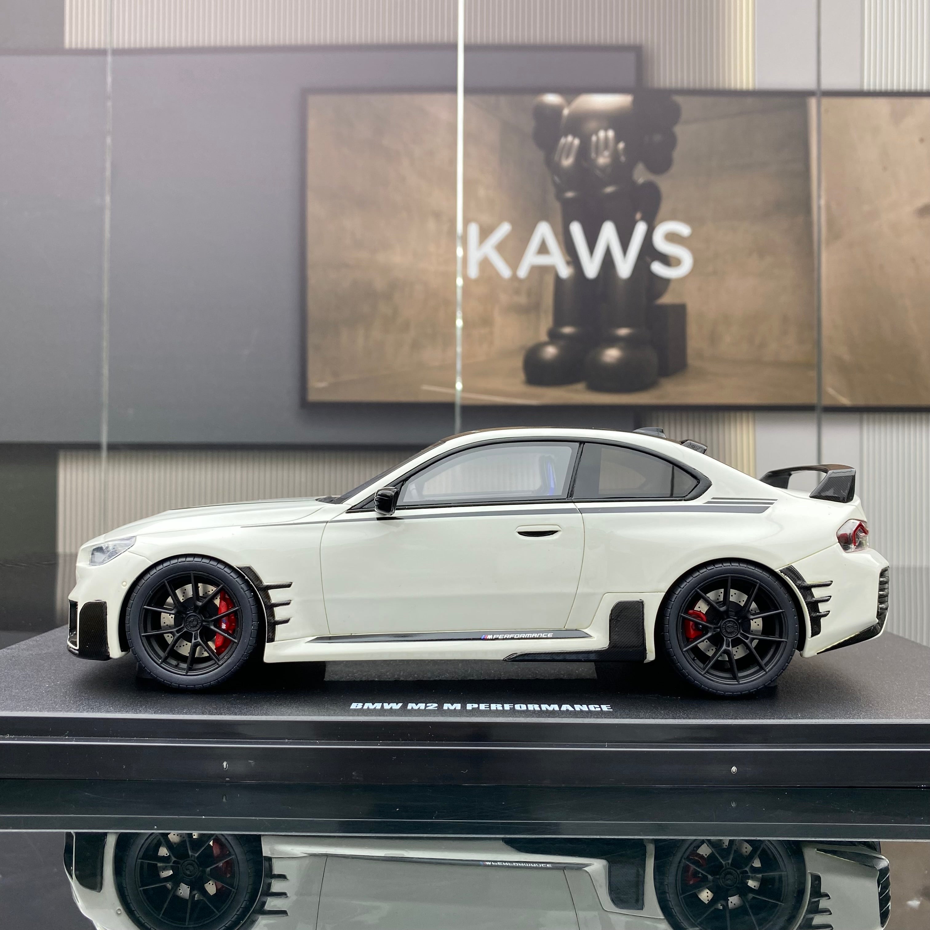 GT Spirit 1/18 BMW M2 M PERFORMANCE white simulation car model