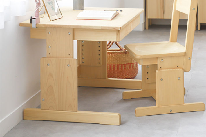 2本脚 | 日本の木を大切にした学習机・家具の専門店キシル