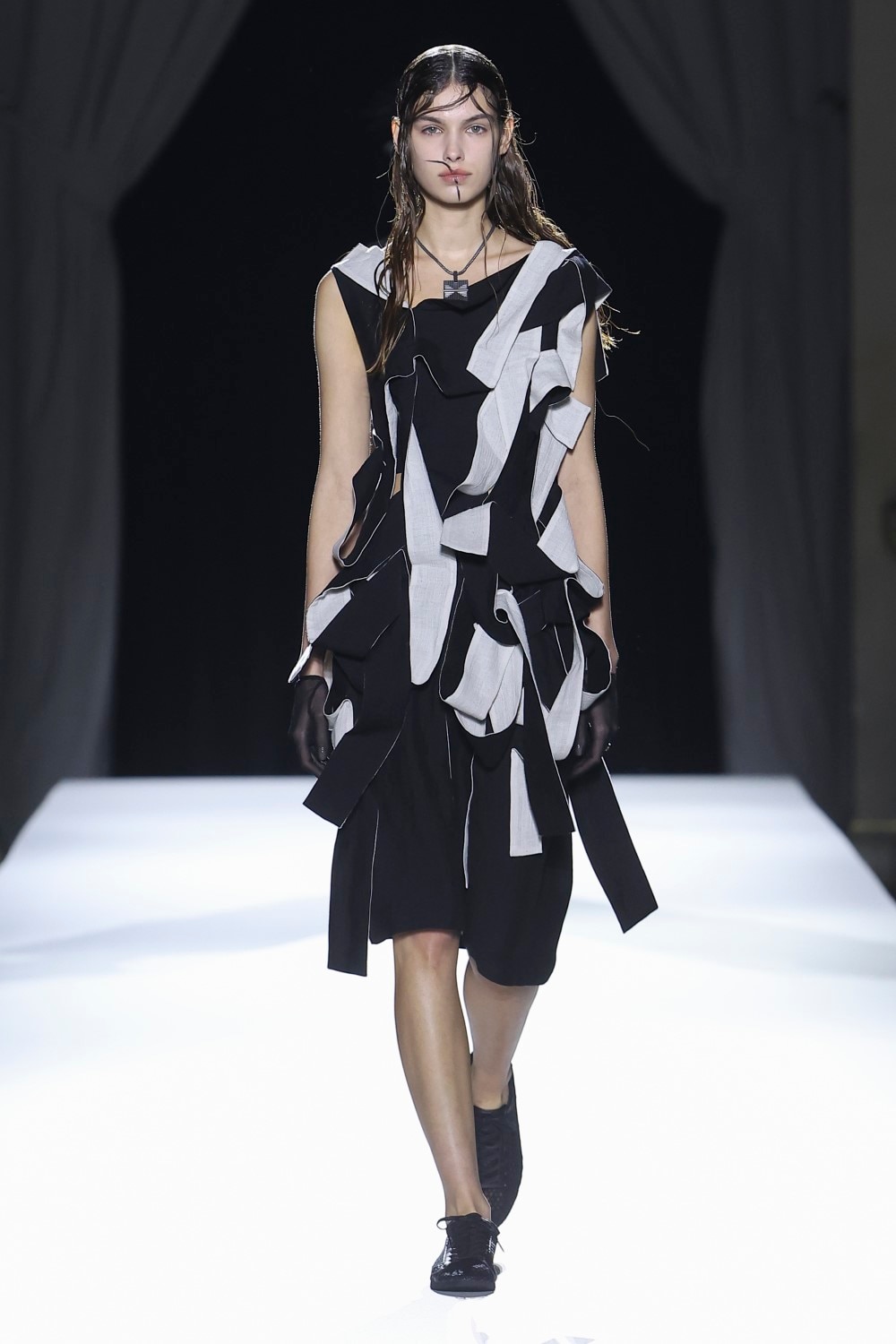 Yohji Yamamoto 2026 Spring/Summer Collection | Yohji Yamamoto