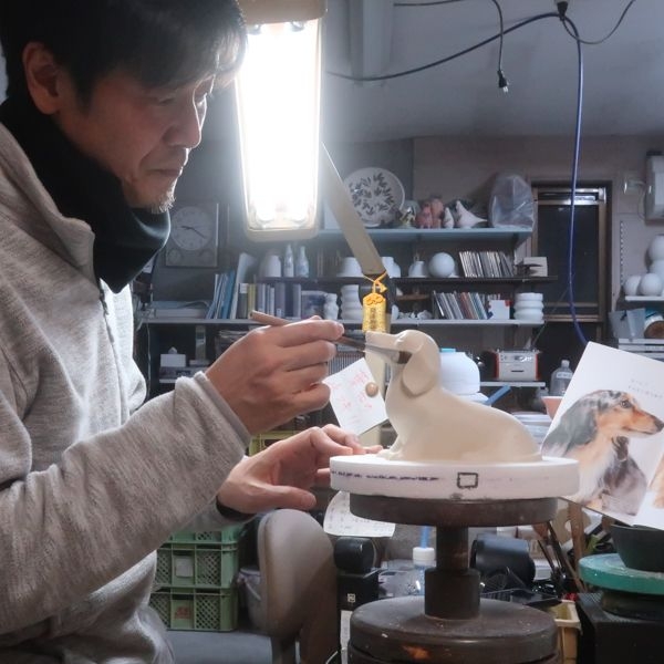 犬用ペットお骨壷ZUTTO【ミニチュアダックスフンド】磁器彫刻作家