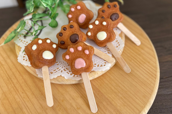 猫の手マドレーヌ｜横須賀土産に横須賀シフォン