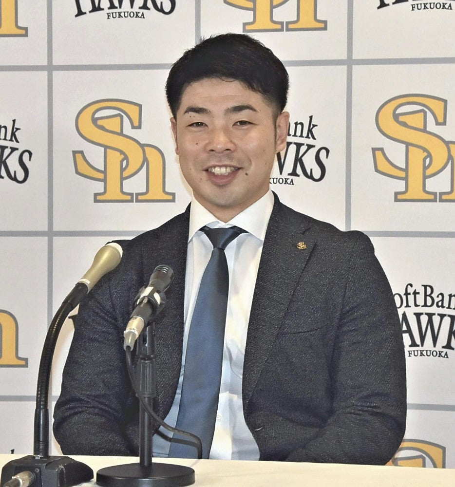 ソフトバンク近藤健介、現状維持5億5000万円でサイン…来季は「全