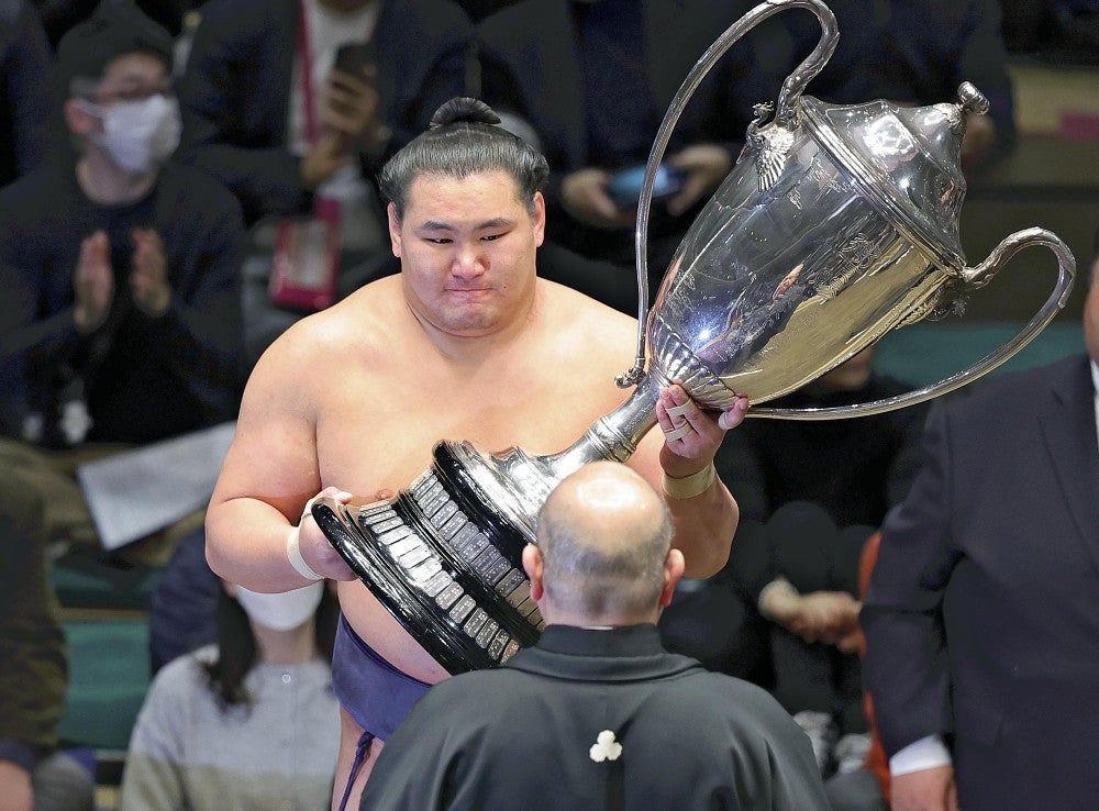 横綱豊昇龍が29日に誕生へ、連続優勝に準じる好成績…相撲内容も絶賛