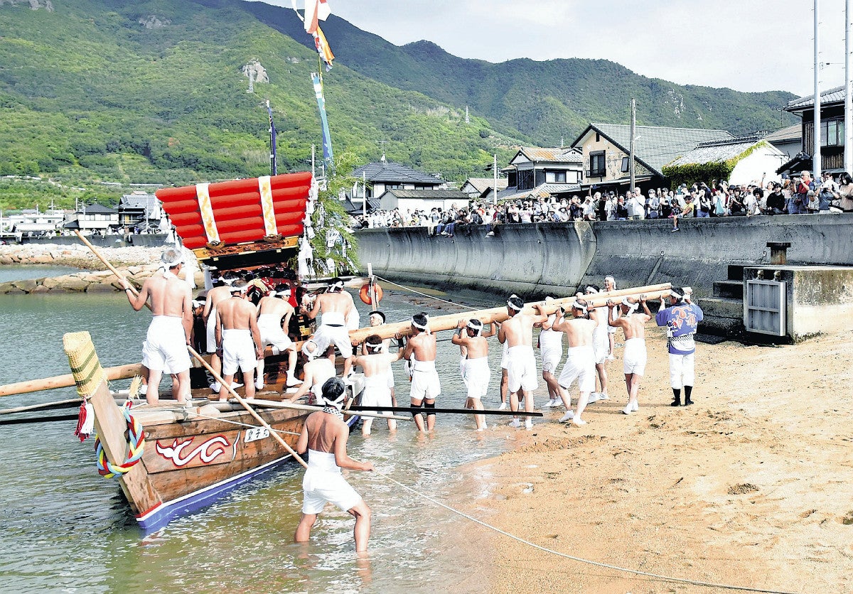 香川：太鼓台到着 えいしゃしゃげ！：地域ニュース : 読売新聞