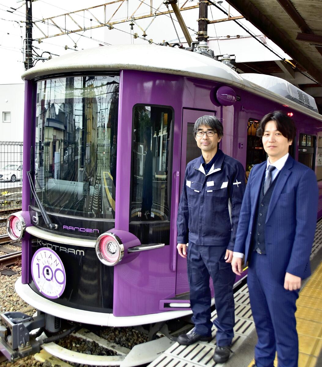 京都に唯一残る路面電車「嵐電」に24年ぶり新型車両…沿線に溶け込む