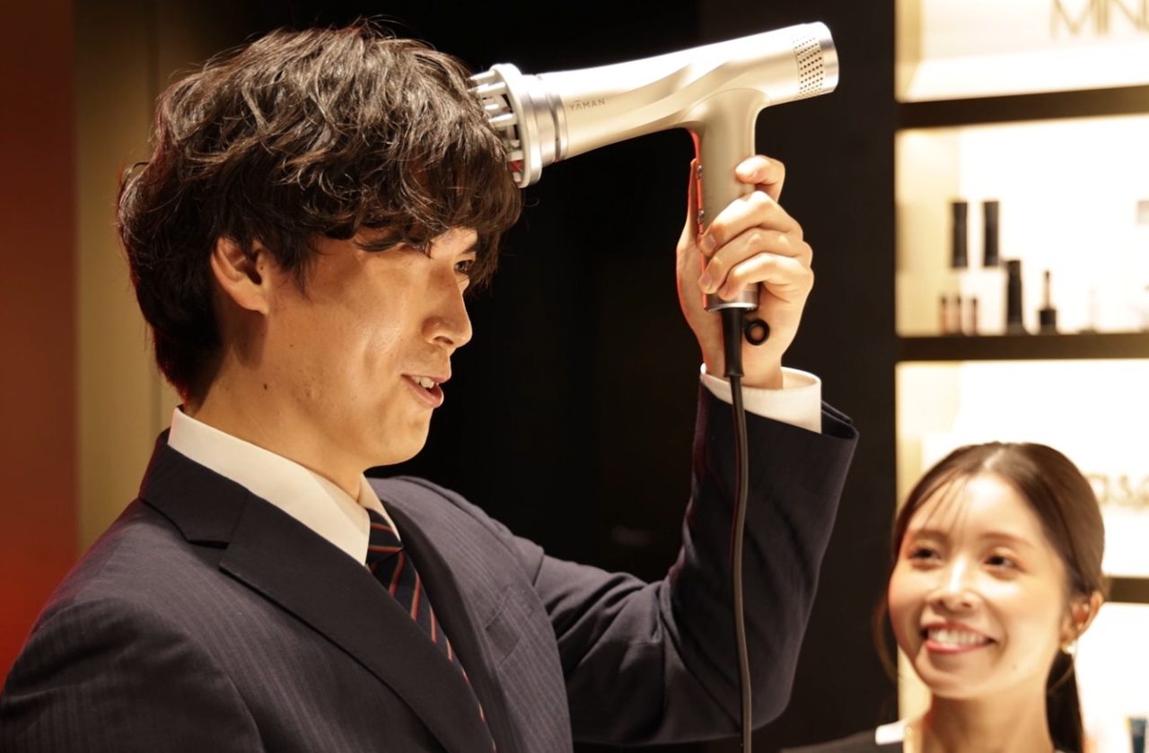 ホリデーキャンペーン「上向くキレイをあなたに。私に。」 実施