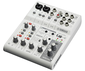 基本機能を強化した後継モデルに加え、ミキサー・マイク一体型モデルも